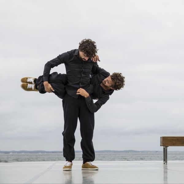 Accroche-toi si tu peux - Les Invendus | Festival Arrête ton Cirque
