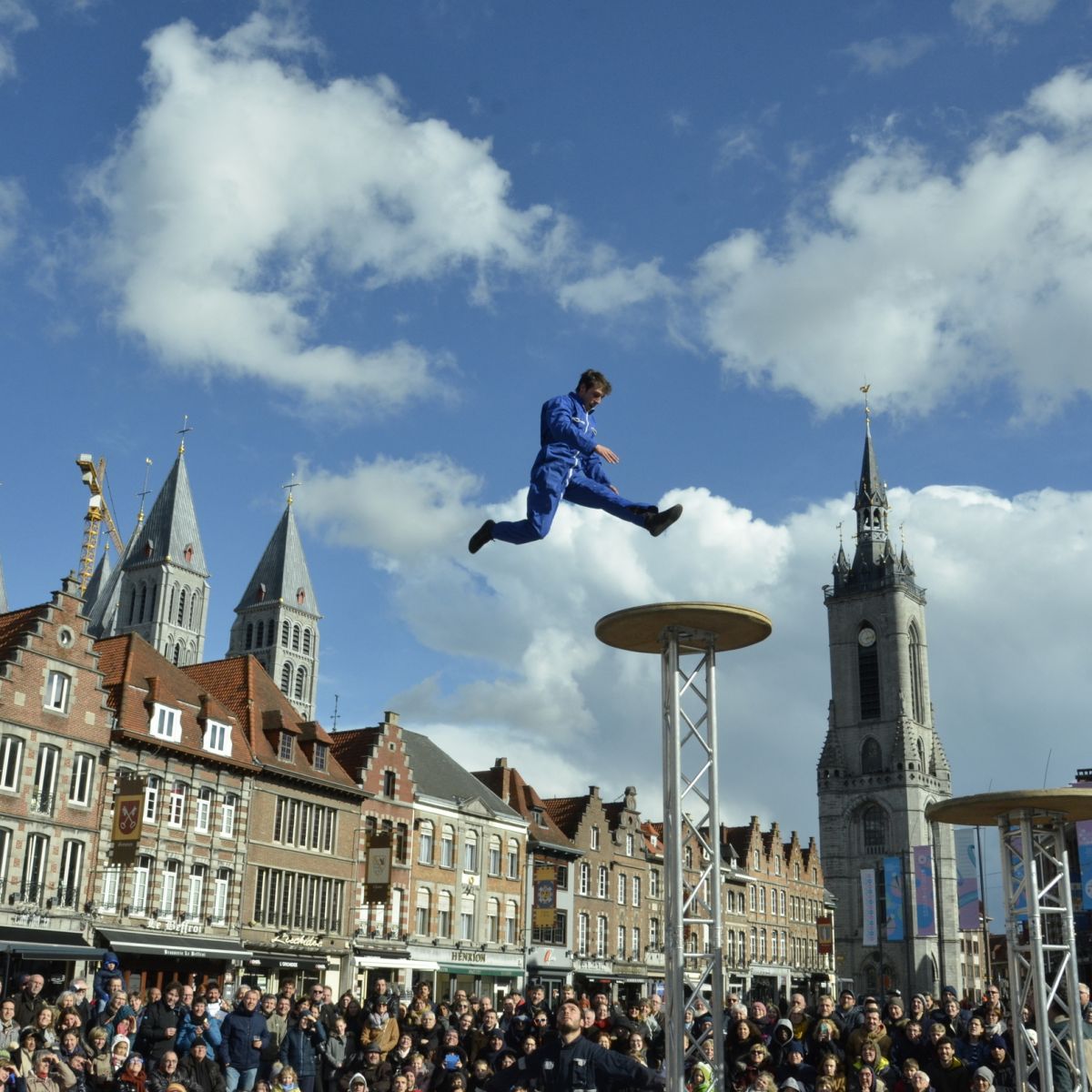 L'AVIS BIDON. FACE A - Cirque la compagnie