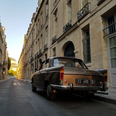 Visite guidée de Paris en voiture de collection